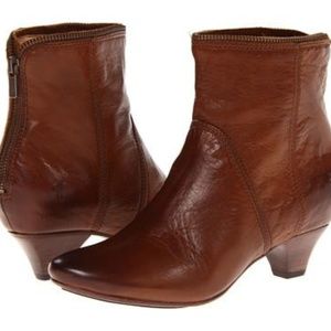 Frye Steffi Zip Bootie - Size 7 in Women